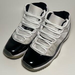 Nike 378038-100 Air Jordan 11 Retro White Lace-Up Basketball Shoes Youth US 7Y